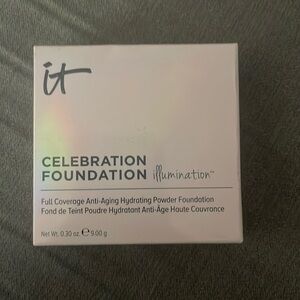 It Cosmetics Celebration Foundation Illumination Powder Shade Medium